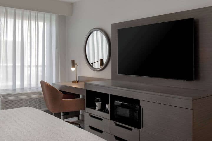 Room 8 of 46
