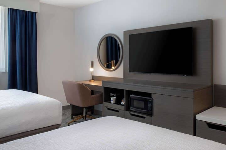 Room 18 of 46